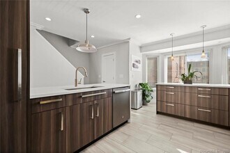 1611 Washington Blvd in Stamford, CT - Building Photo - Building Photo