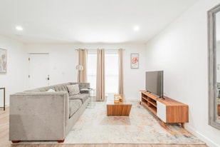 Perrin Flats at Bishop Ridge in Dallas, TX - Building Photo