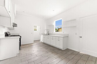 1510 E Cesar E Chavez Ave in Los Angeles, CA - Building Photo - Building Photo