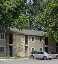 Willow Creek Crossing in Fort Wayne, IN - Building Photo - Building Photo