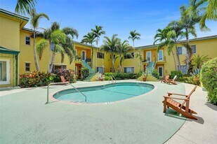 729 NE 16th Ave, Unit 729D in Fort Lauderdale, FL - Building Photo