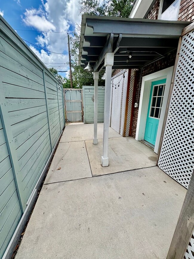 property at 416 Cessna Ave