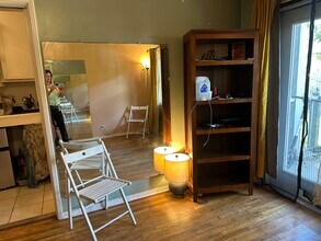 2221 Ocean Ave in Santa Monica, CA - Foto de edificio - Building Photo