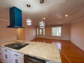 117 Winston Dr in Ithaca, NY - Building Photo - Building Photo