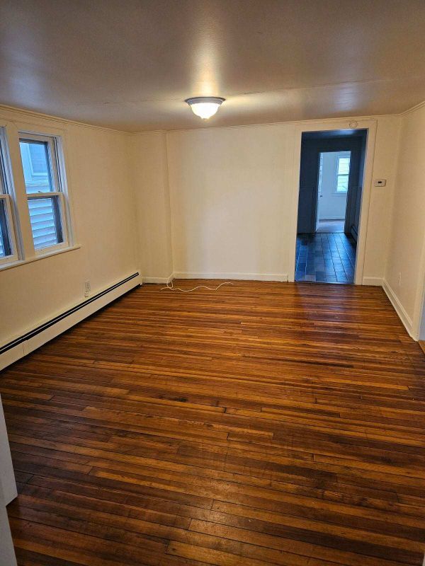 2428 3rd Ave in Watervliet, NY - Foto de edificio - Building Photo