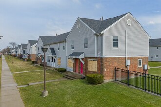 Kenfield Homes in Buffalo, NY - Foto de edificio - Building Photo
