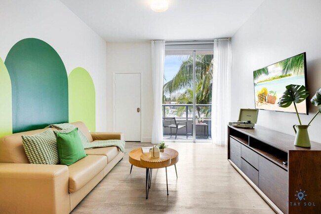 777 N Ocean Dr in Hollywood, FL - Building Photo - Building Photo