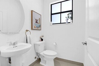 12866 SW 232nd Ln in Princeton, FL - Building Photo - Building Photo