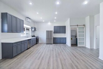 18739 Juniper St in Hesperia, CA - Building Photo - Building Photo