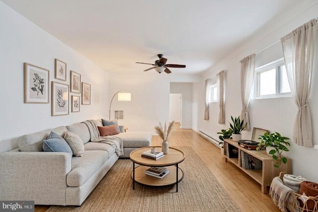 property at 2040 Frankford Ave