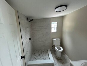 5680 28th Ave N in St. Petersburg, FL - Building Photo - Building Photo