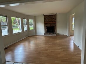 2083 Westfield Dr in Gurnee, IL - Building Photo - Building Photo