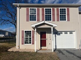 112 W S St in Dillsburg, PA - Building Photo