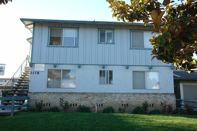 3178 Williamsburg Dr in San Jose, CA - Foto de edificio - Building Photo