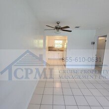 1140 NE 25 Ave in Pompano Beach, FL - Building Photo - Interior Photo