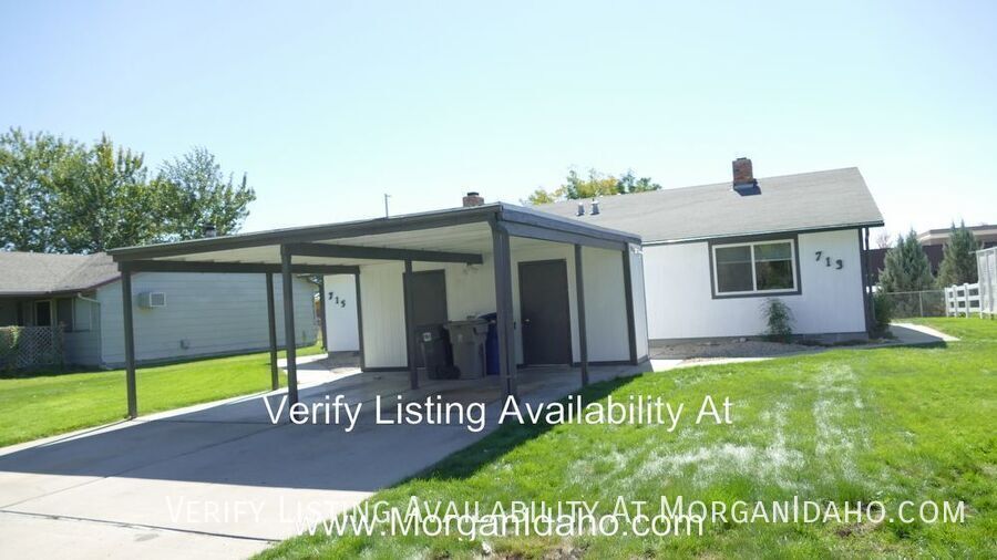 713 E Amanita St in Eagle, ID - Building Photo