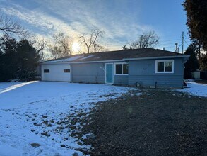 6447 S Louthan St in Littleton, CO - Building Photo - Building Photo