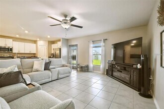 9440 Lemon Drop Lp in Sun City Center, FL - Building Photo - Building Photo