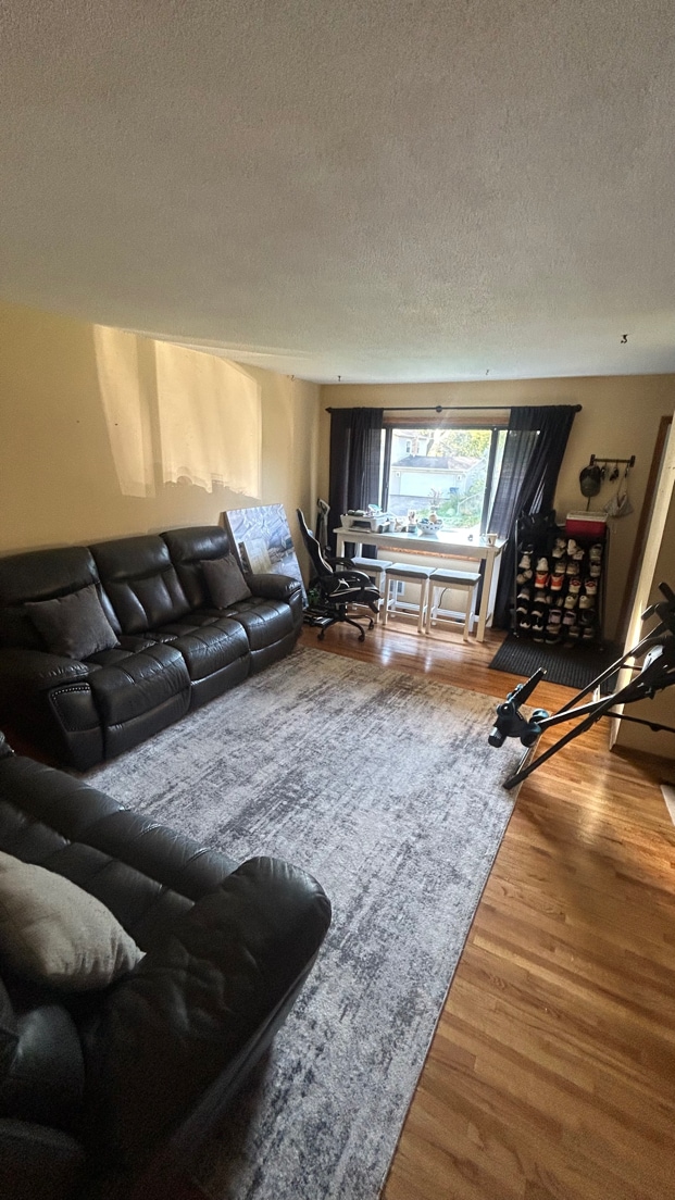 property at 3640 Oak Ter