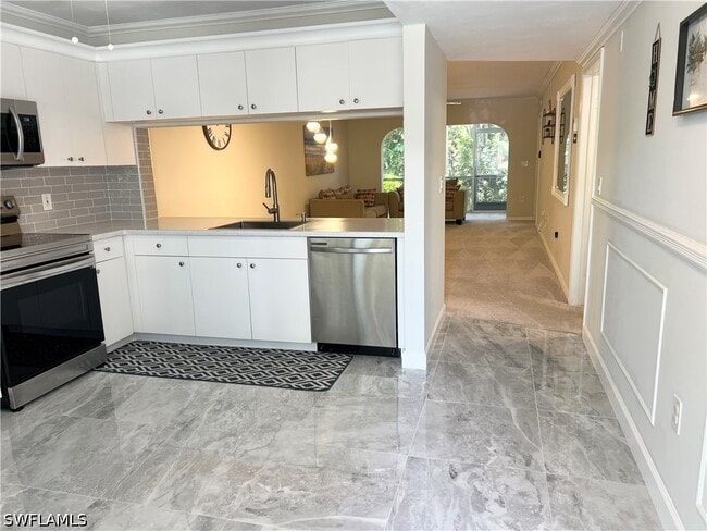 property at 3011 Sandpiper Bay Cir