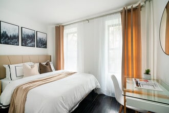 444 W 48th St in New York, NY - Building Photo - Building Photo