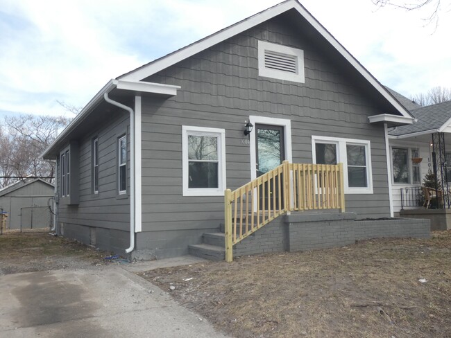 property at 1004 E 22nd Ave