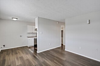 216 Gunter St, Unit 216 Gunter Street Unit A in Jackson, MS - Building Photo - Building Photo