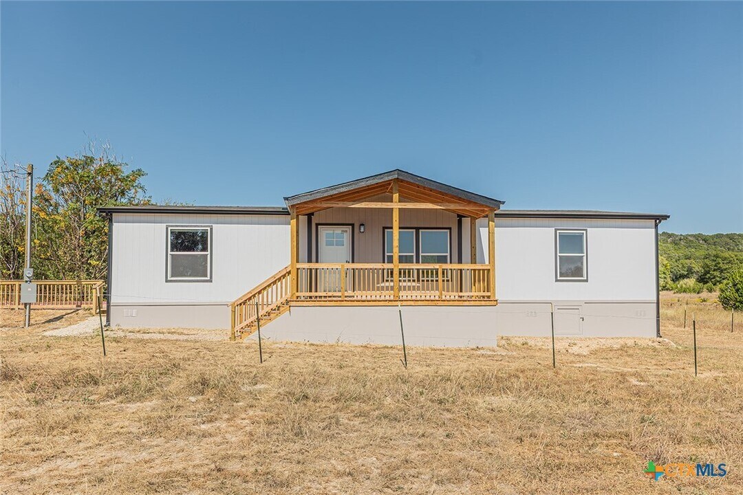 3505 Ivy Gap Rd in Kempner, TX - Building Photo