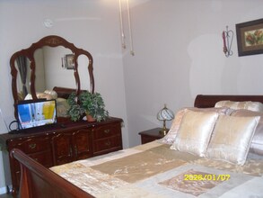 5140 Mandalay Springs Dr in Las Vegas, NV - Foto de edificio - Building Photo