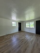 546 Old Frankstown Rd in Monroeville, PA - Building Photo - Building Photo