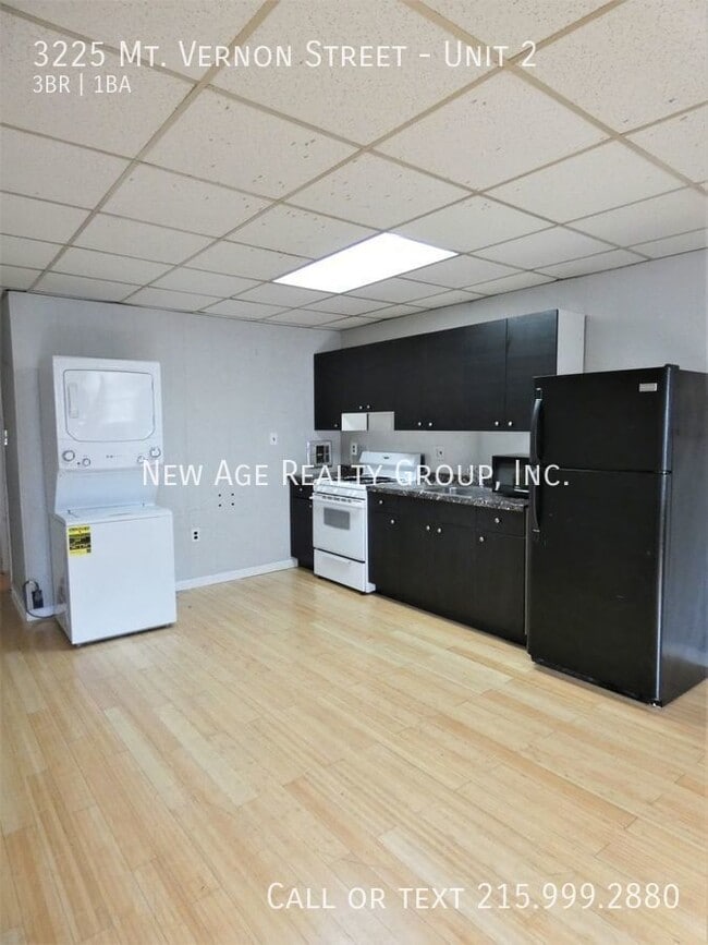 3225 Mt Vernon St, Unit Unit 2 in Philadelphia, PA - Building Photo - Building Photo