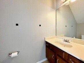 1301 Wedgewood Ct in Atlanta, GA - Building Photo - Building Photo