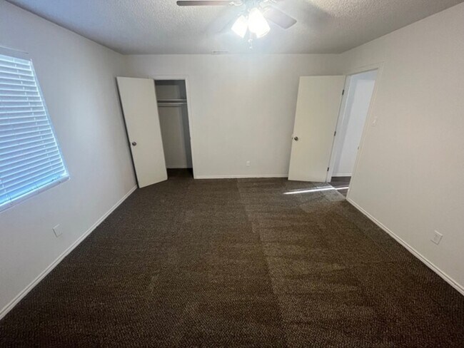 2427 88th St in Lubbock, TX - Building Photo - Building Photo