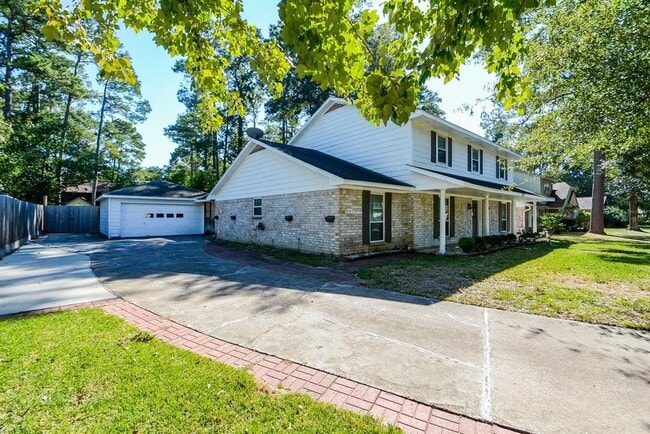 property at 5731 Old Lodge Dr