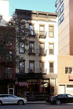 227 10th Ave in New York, NY - Foto de edificio - Building Photo