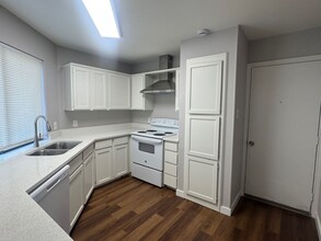 5404 Keith Willow Ct in Arlington, TX - Foto de edificio - Building Photo