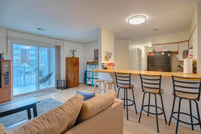 1204 University Terrace