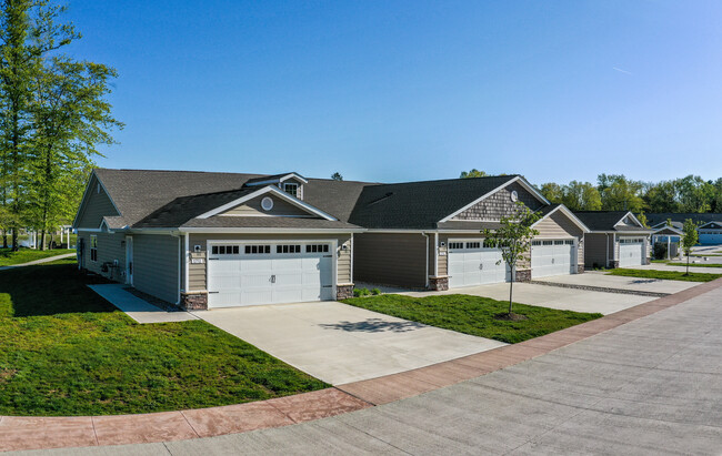 Redwood Reynoldsburg in Reynoldsburg, OH - Foto de edificio - Building Photo