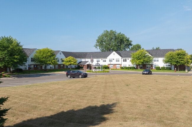 Walker Meadow in Walker, MI - Building Photo - Building Photo