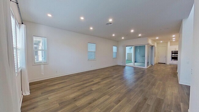 378 Baluster in Irvine, CA - Building Photo - Building Photo