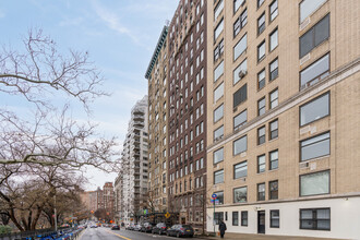 54 Riverside Dr in New York, NY - Building Photo - Building Photo