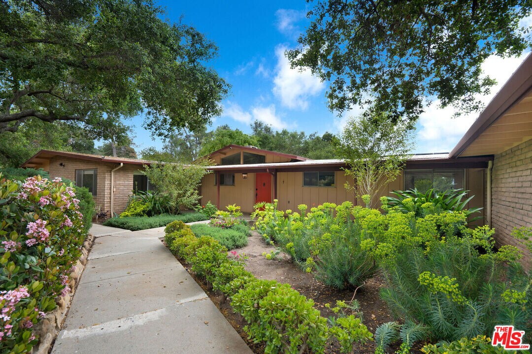 918 Palomar Rd in Ojai, CA - Building Photo