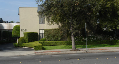 535 Los Robles Ave in Pasadena, CA - Building Photo - Building Photo