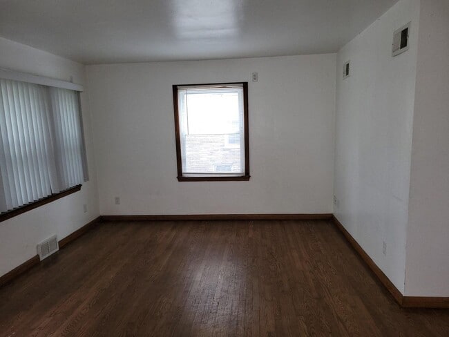 3260 N 49th St in Milwaukee, WI - Building Photo - Building Photo