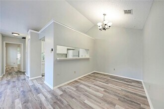 12221 Tyson Cove in Austin, TX - Building Photo - Building Photo
