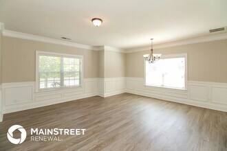 5663 Valley Loop in Fairburn, GA - Building Photo - Building Photo