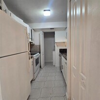 15470 SW 82nd Ln in Miami, FL - Building Photo