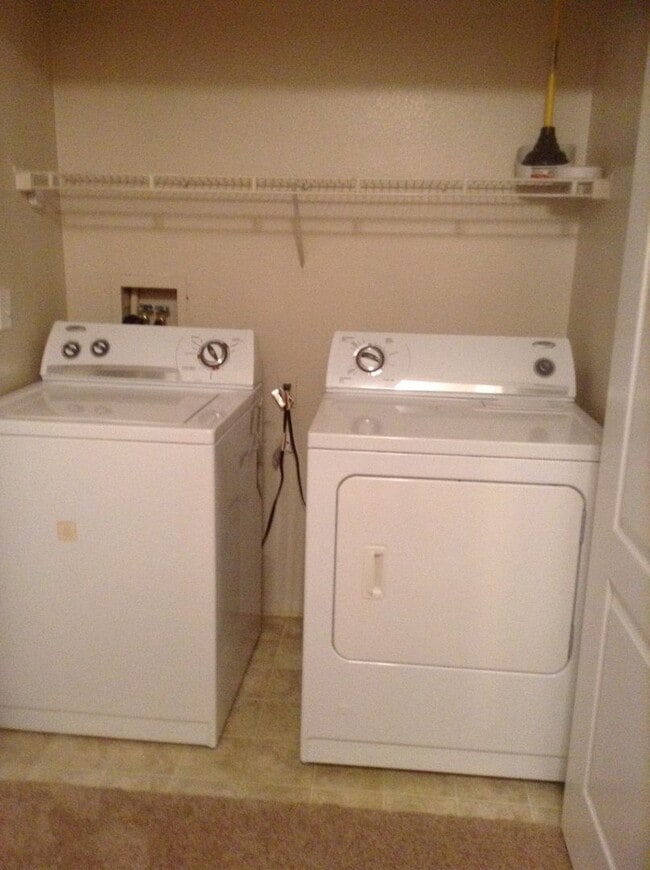 7712 Constanso Ave in Las Vegas, NV - Building Photo - Building Photo