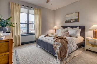 Santa Fe Square Apartments in Tulsa, OK - Building Photo - Interior Photo
