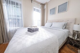 328 E 74th St, Unit SI ID1031983P in New York, NY - Building Photo - Building Photo